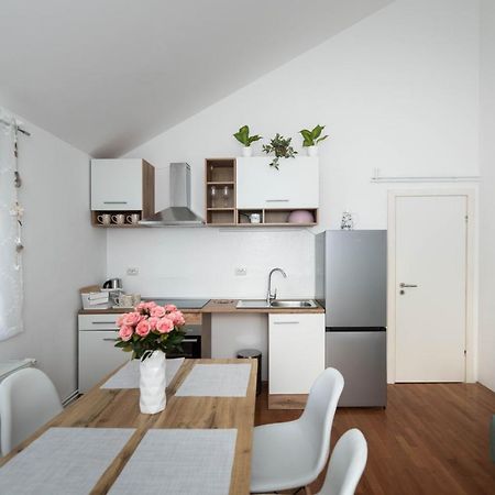שיבניק Sunny Beach Apartments מראה חיצוני תמונה