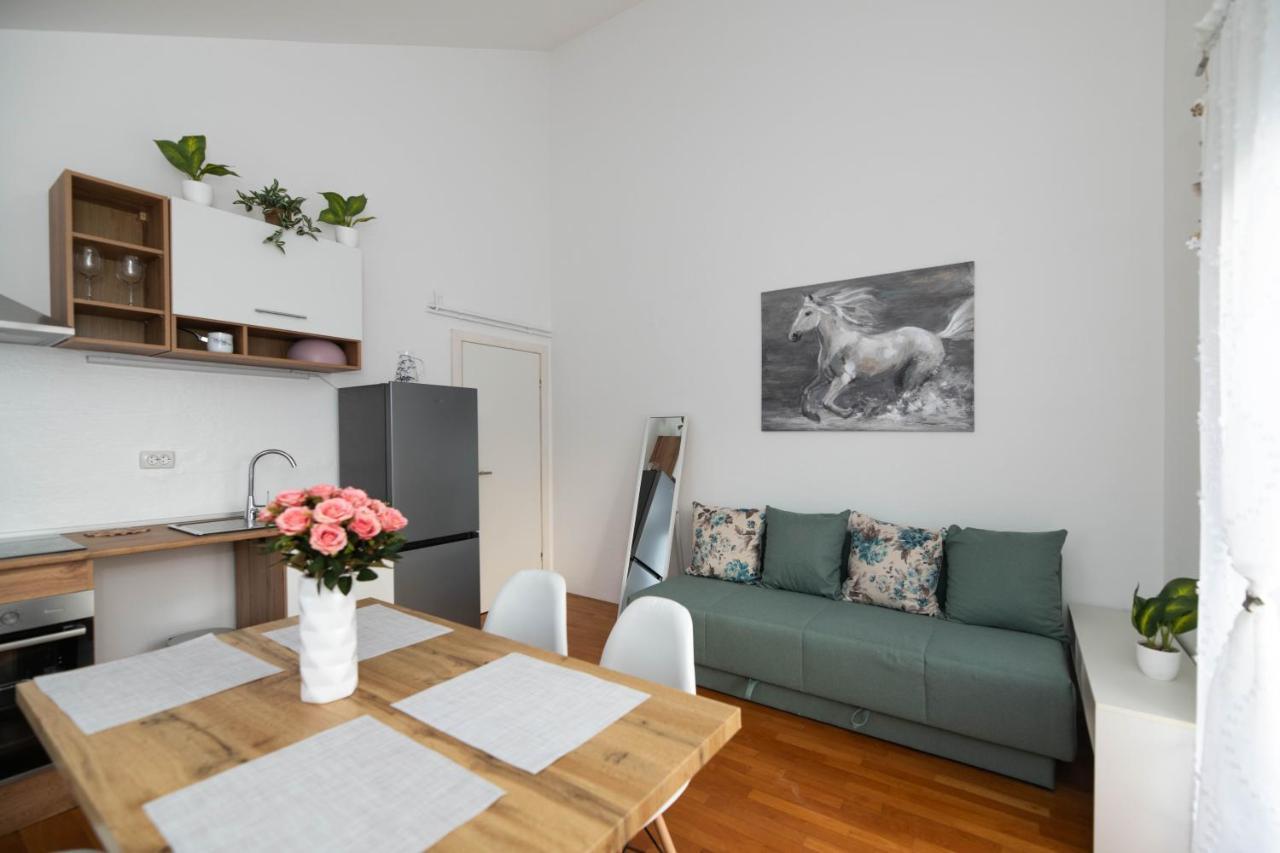 שיבניק Sunny Beach Apartments מראה חיצוני תמונה