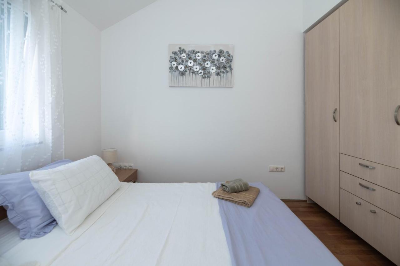 שיבניק Sunny Beach Apartments מראה חיצוני תמונה