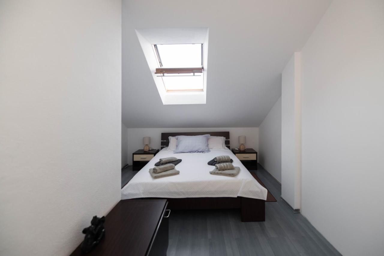 שיבניק Sunny Beach Apartments מראה חיצוני תמונה