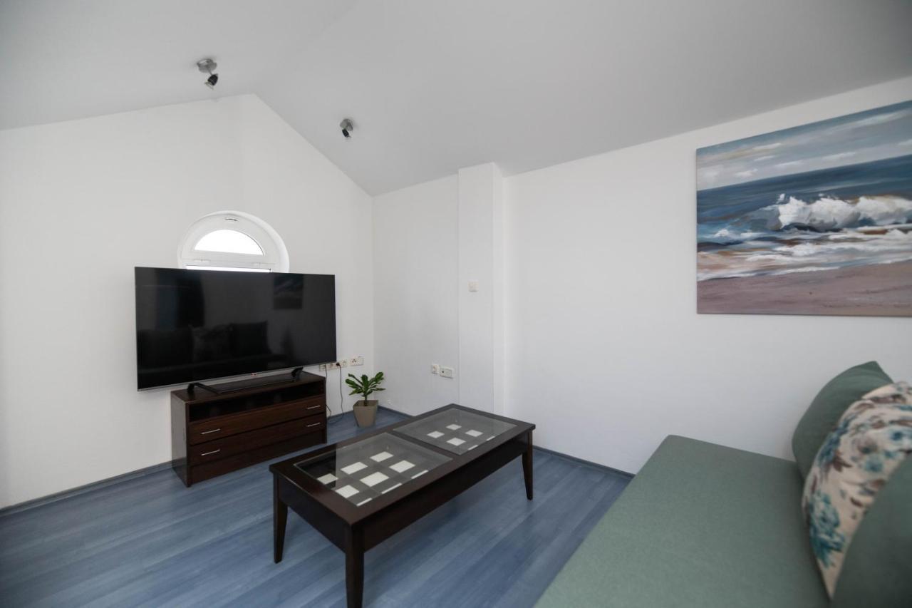 שיבניק Sunny Beach Apartments מראה חיצוני תמונה